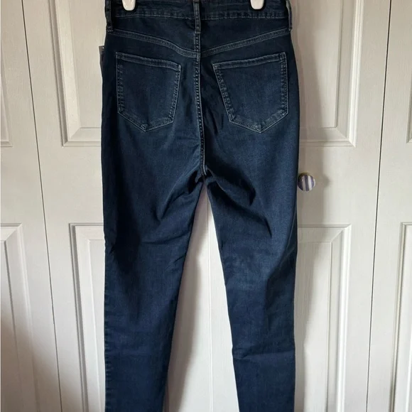 Old Navy FitsYou Extra High-Waisted Rockstar Super Skinny Jeans Fits Size 8 - 12 - Picture 4 of 8
